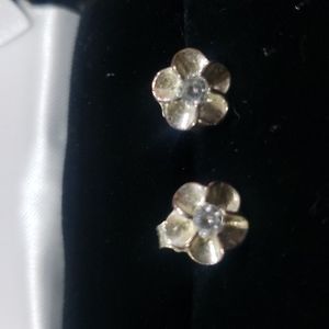 Earings